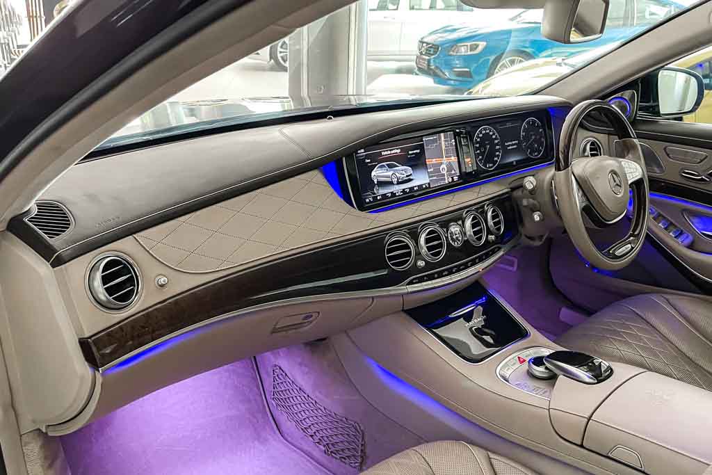 MERCEDES MAYBACH S500