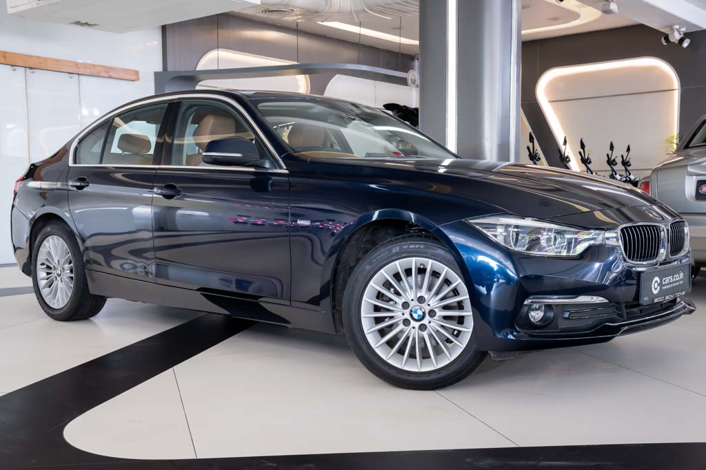 BMW 320D LUXURY LINE