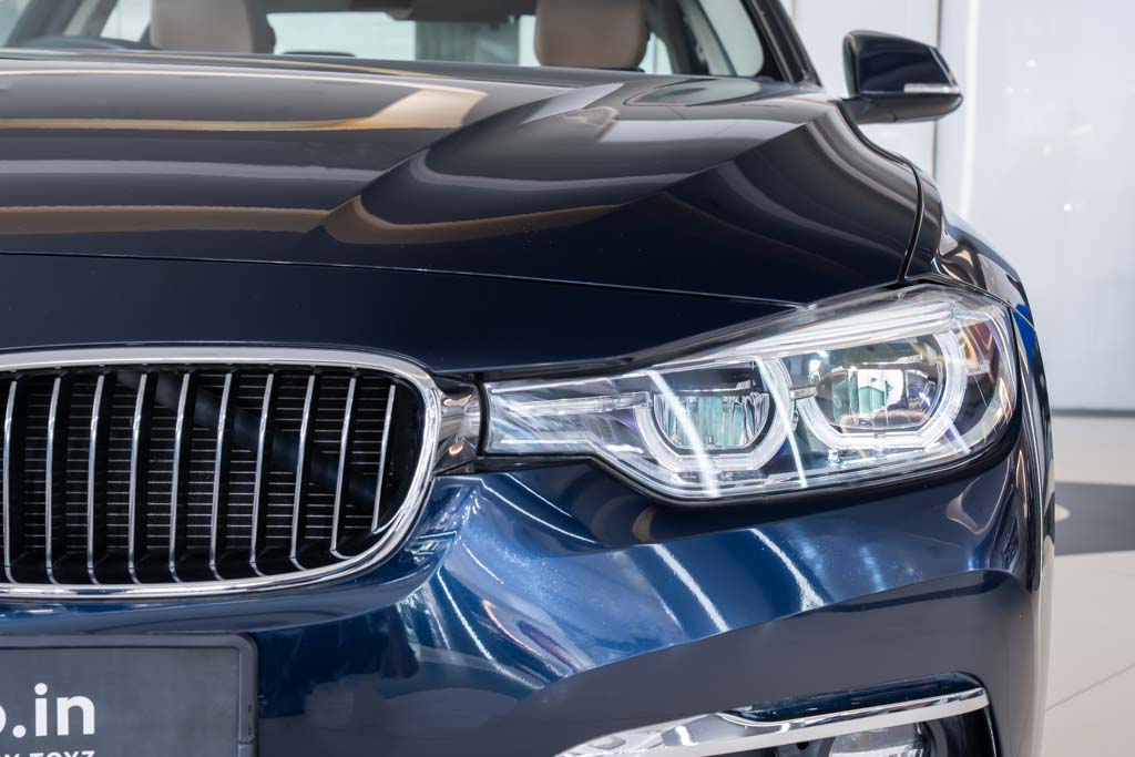 BMW 320D LUXURY LINE