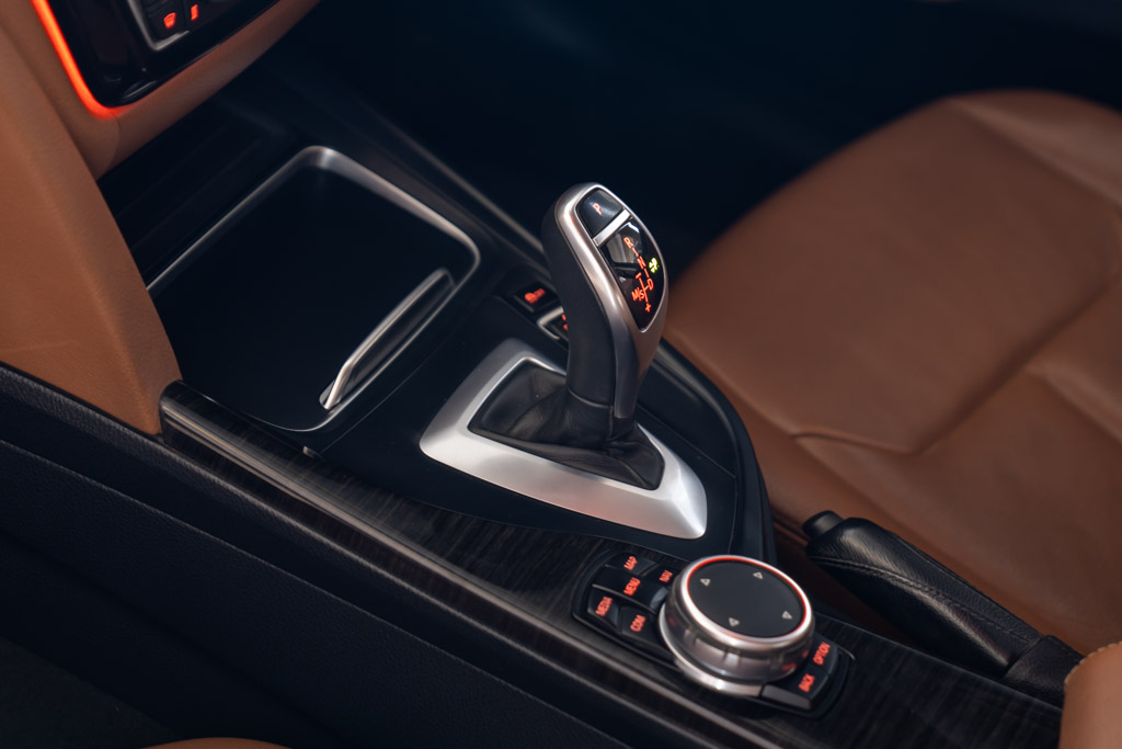 BMW 320D LUXURY LINE