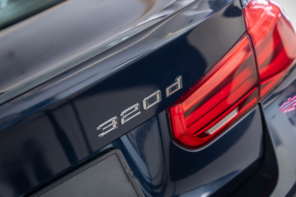 BMW 320D LUXURY LINE