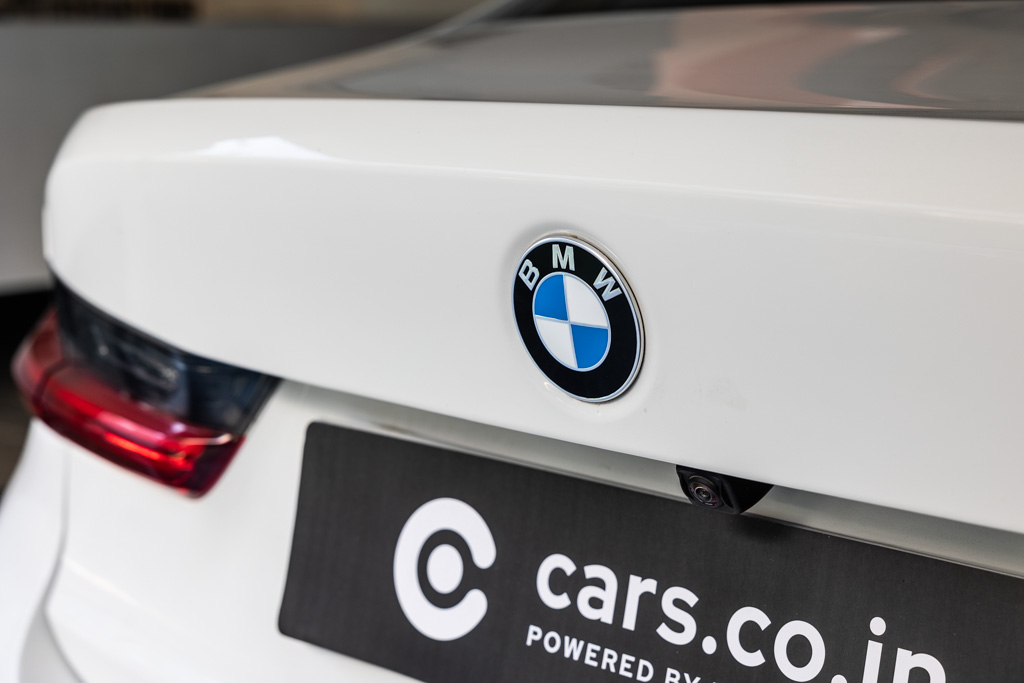 BMW 320d luxury Line