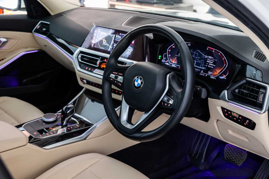 BMW 320d luxury Line