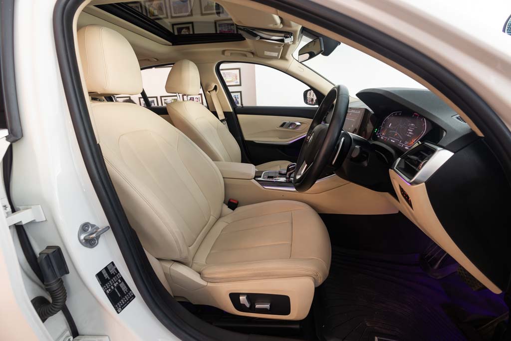 BMW 320d luxury Line