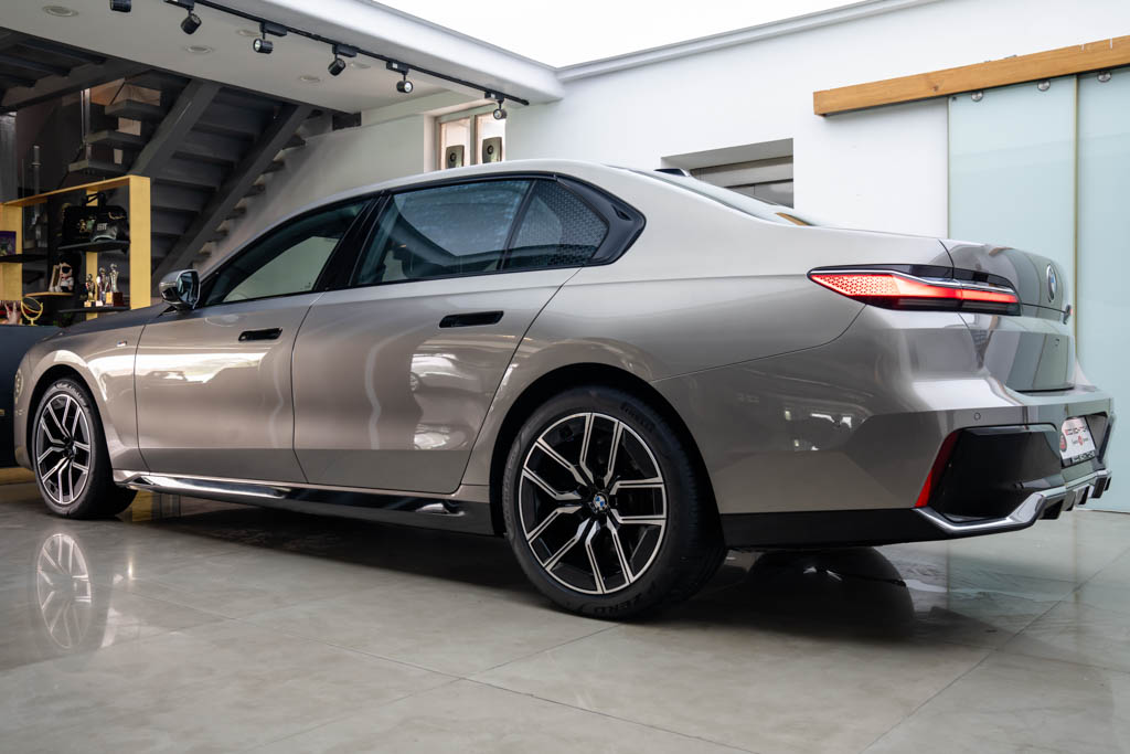 BMW 740i M Sport