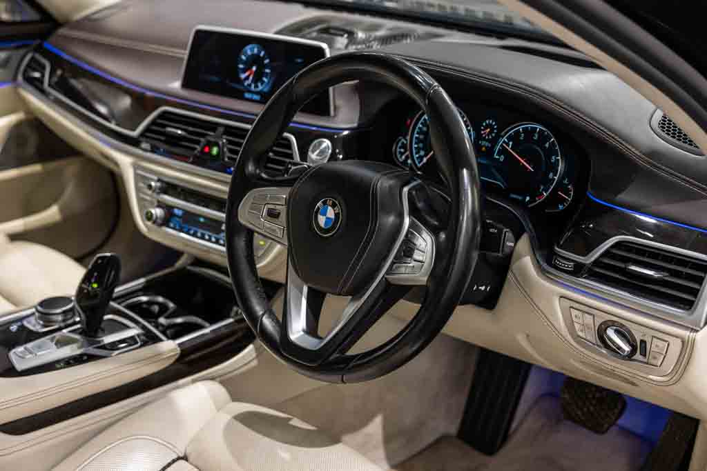 BMW 750Li
