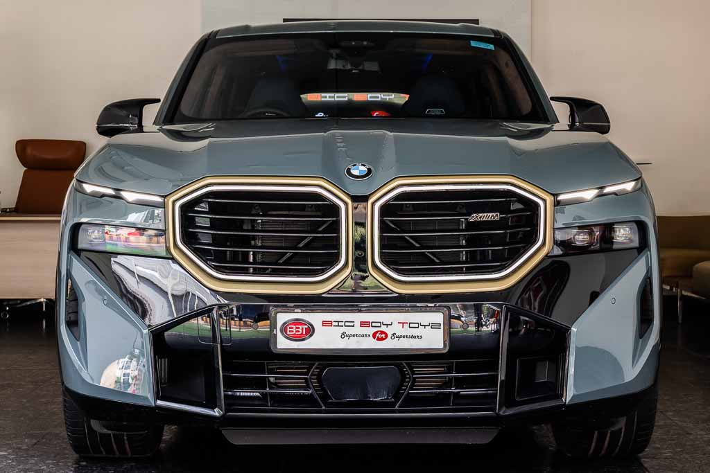 BMW XM
