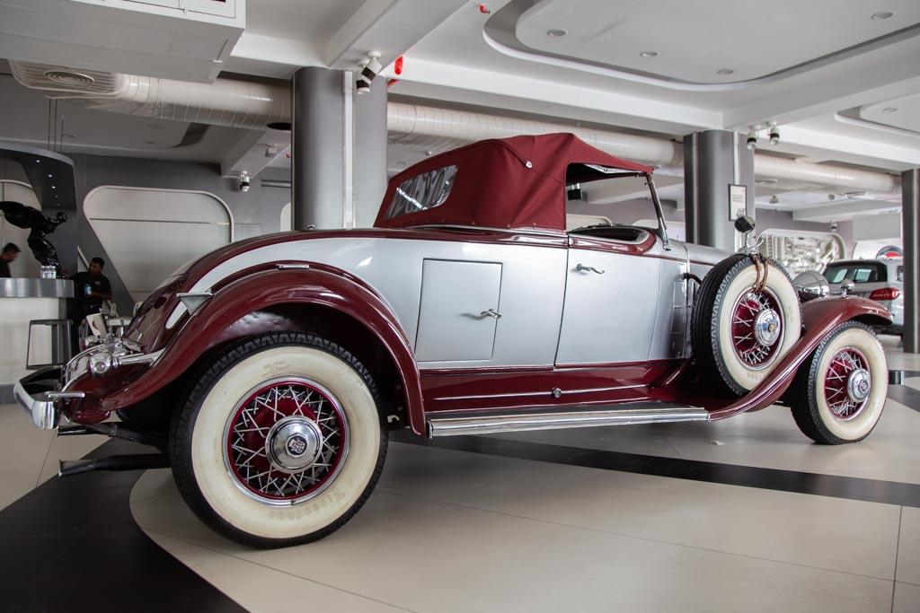 Cadillac V12