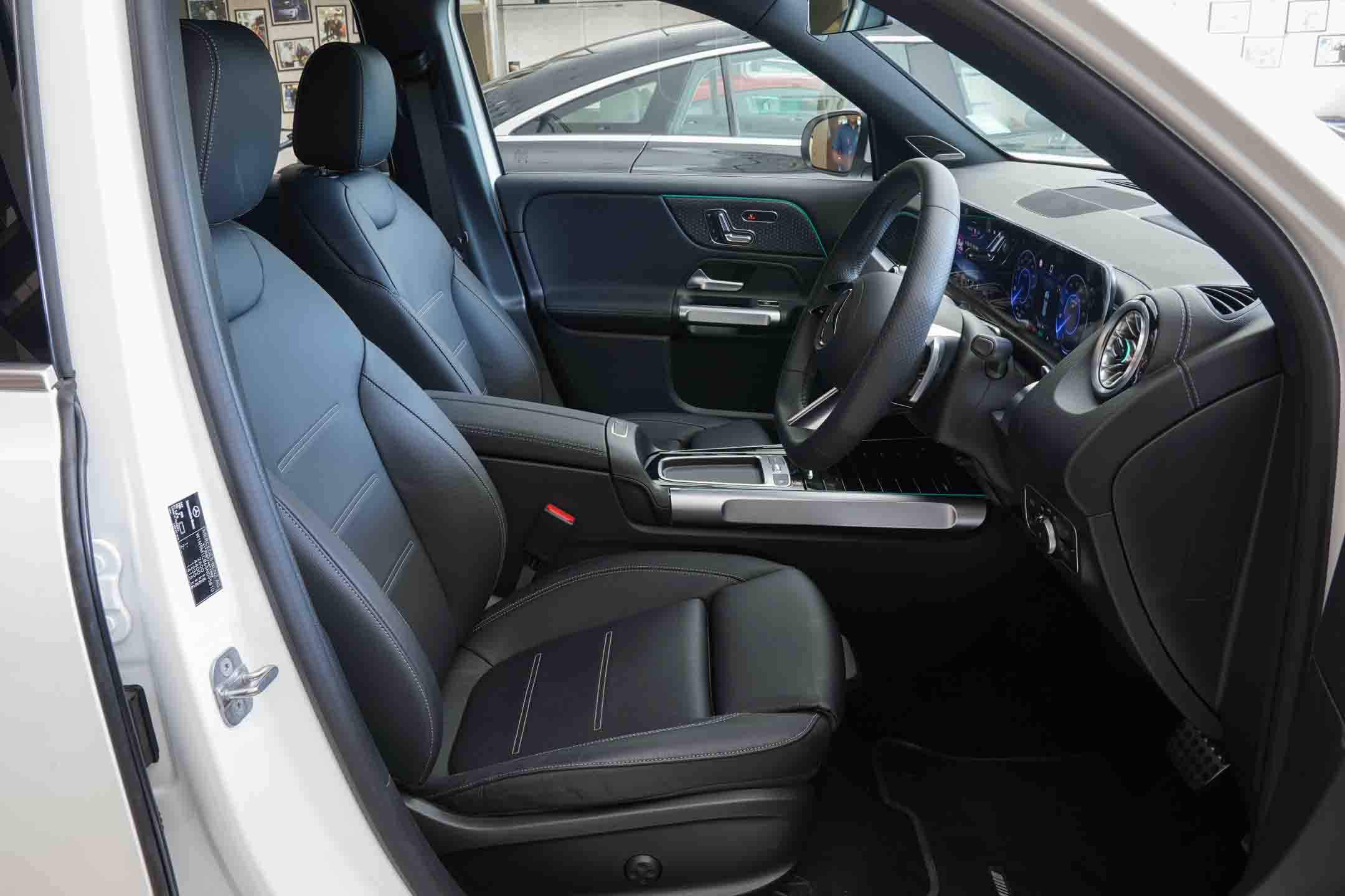 Mercedes Benz EQB 350 4matic