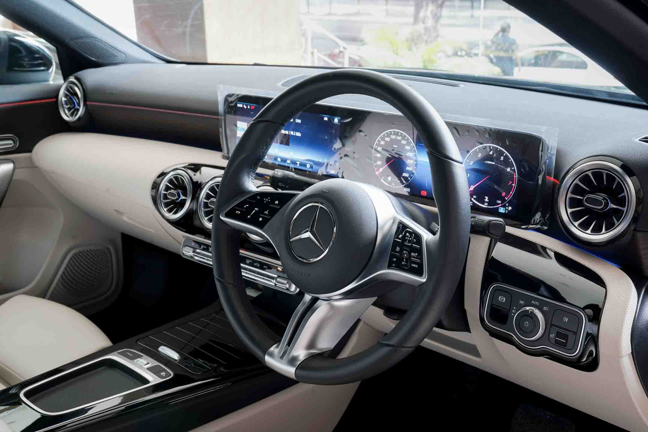 Mercedes Benz A200 Limousine