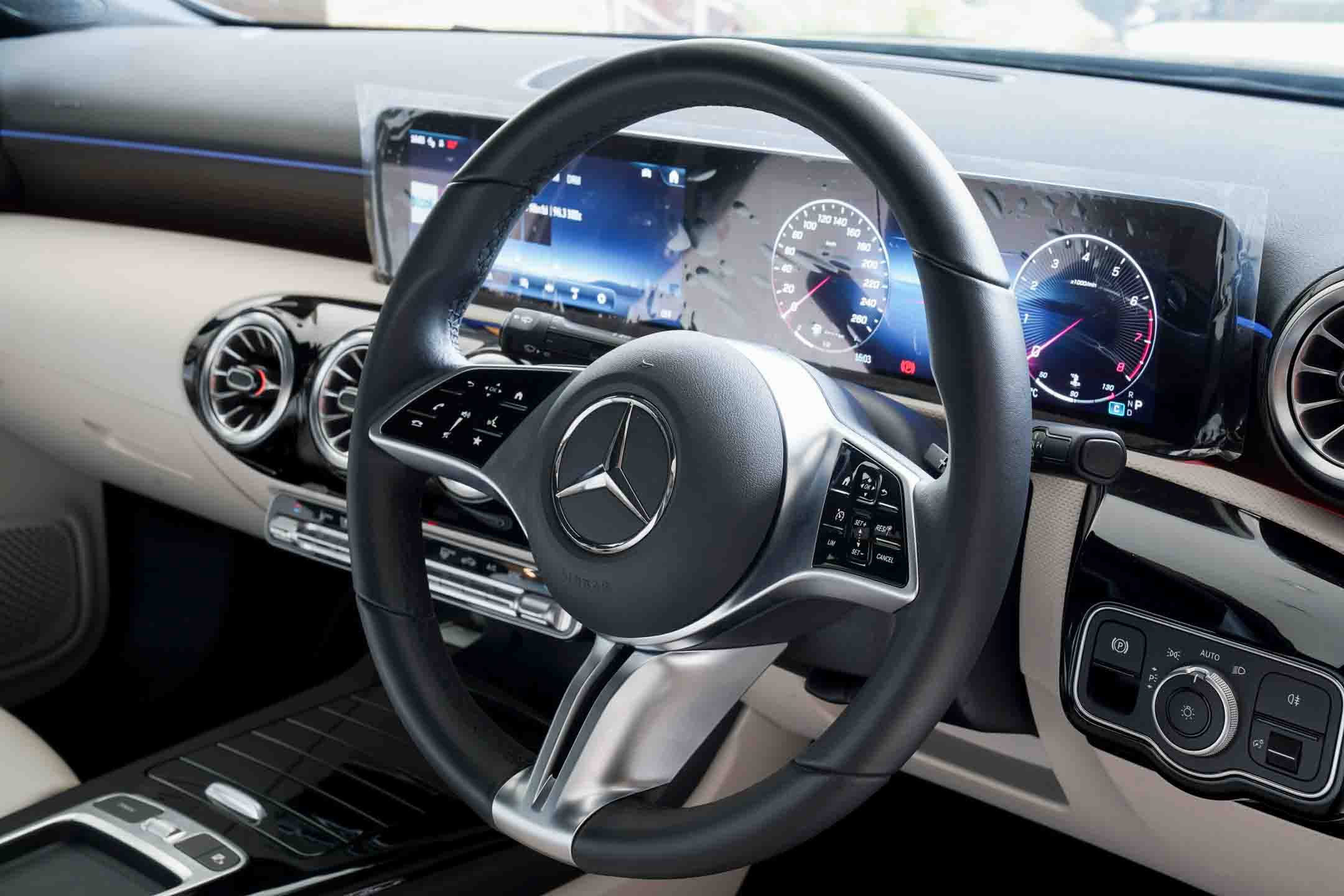 Mercedes Benz A200 Limousine