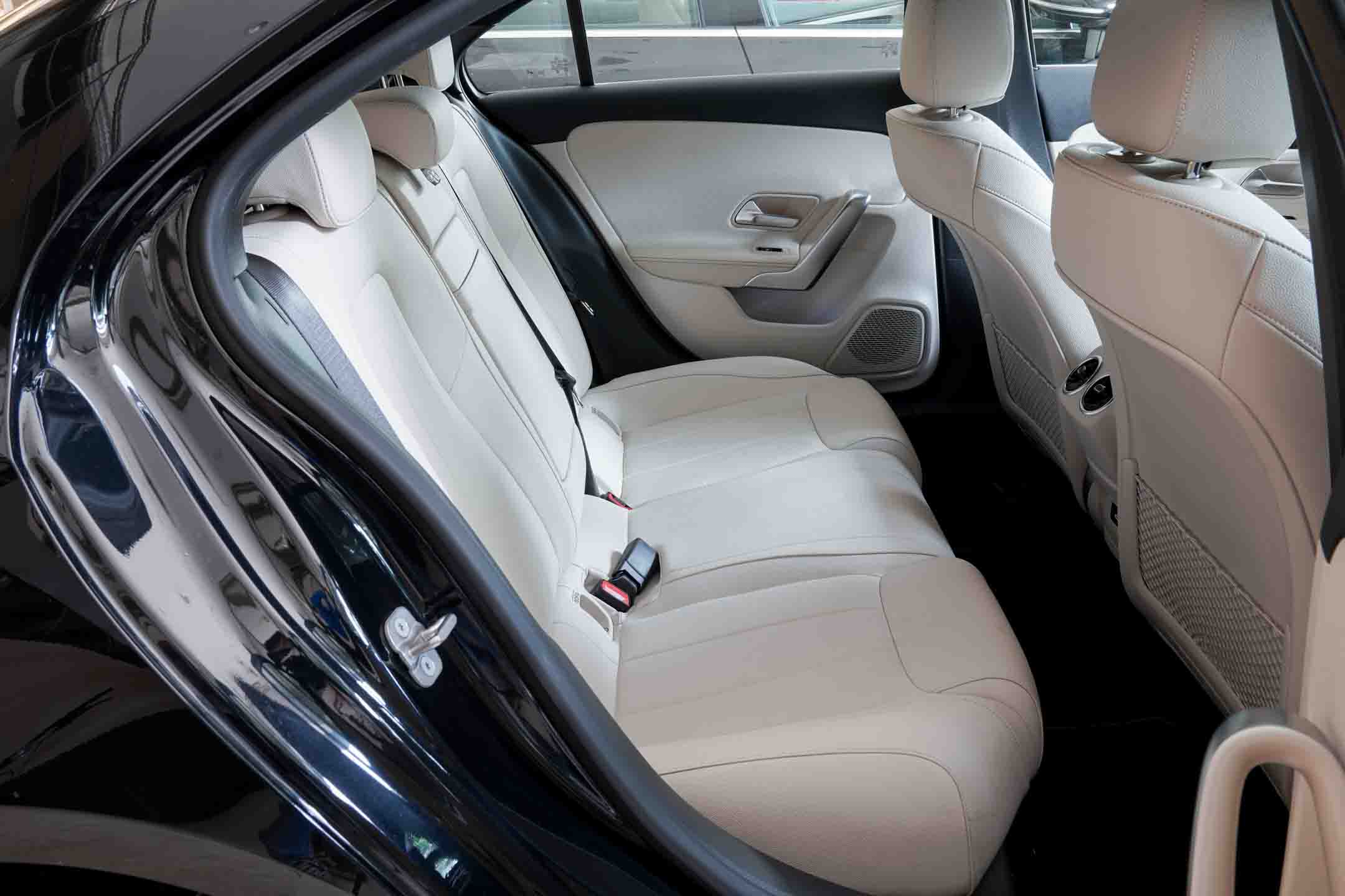 Mercedes Benz A200 Limousine