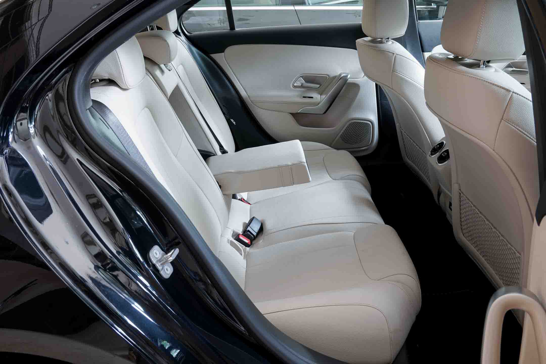 Mercedes Benz A200 Limousine