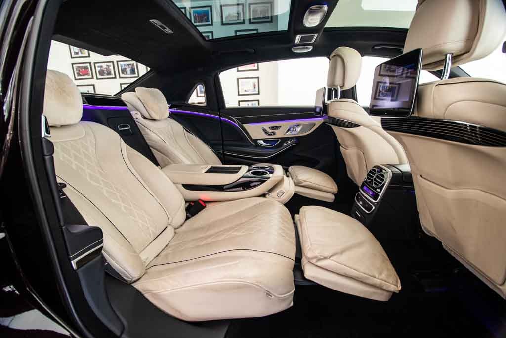 Mercedes Maybach S560
