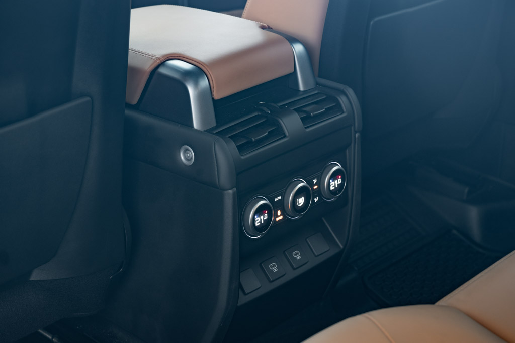 Land Rover Defender 110 P300 HSE