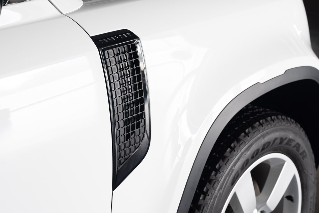 Land Rover Defender 110 P300 HSE