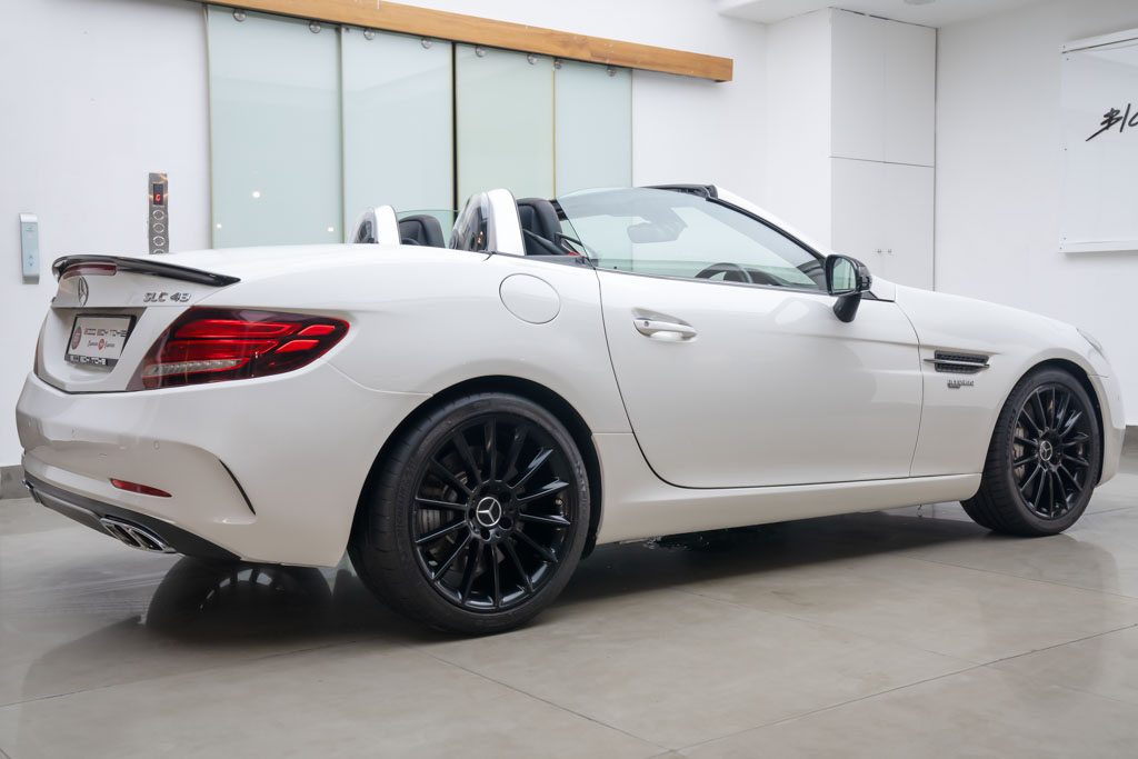 Mercedes Benz SLC 43 AMG