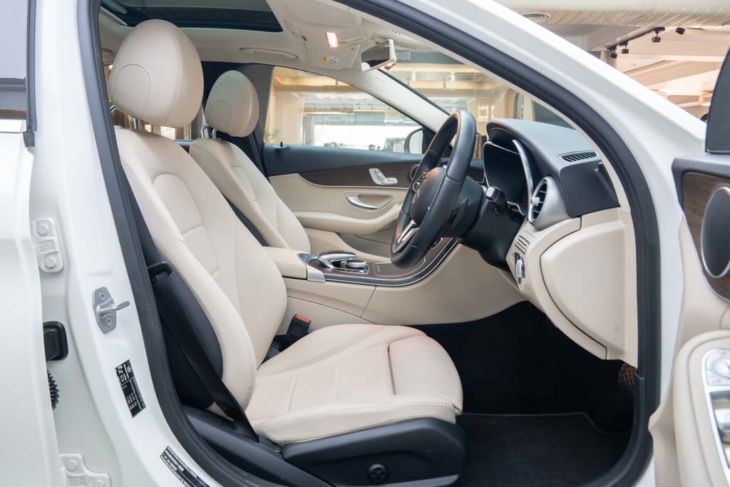 Mercedes Benz C220d