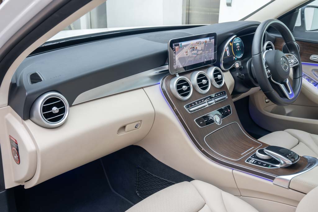 Mercedes Benz C220d