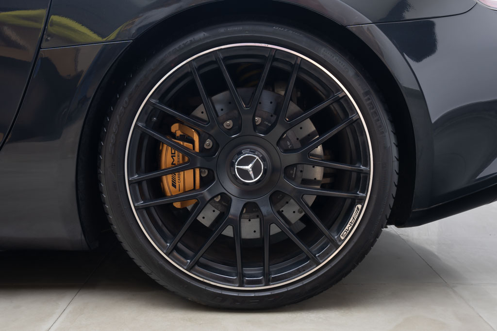 MERCEDES AMG GT Roadster