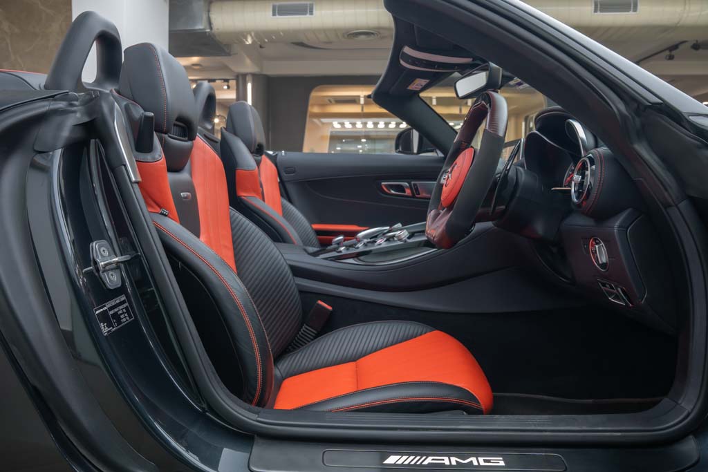 MERCEDES AMG GT Roadster