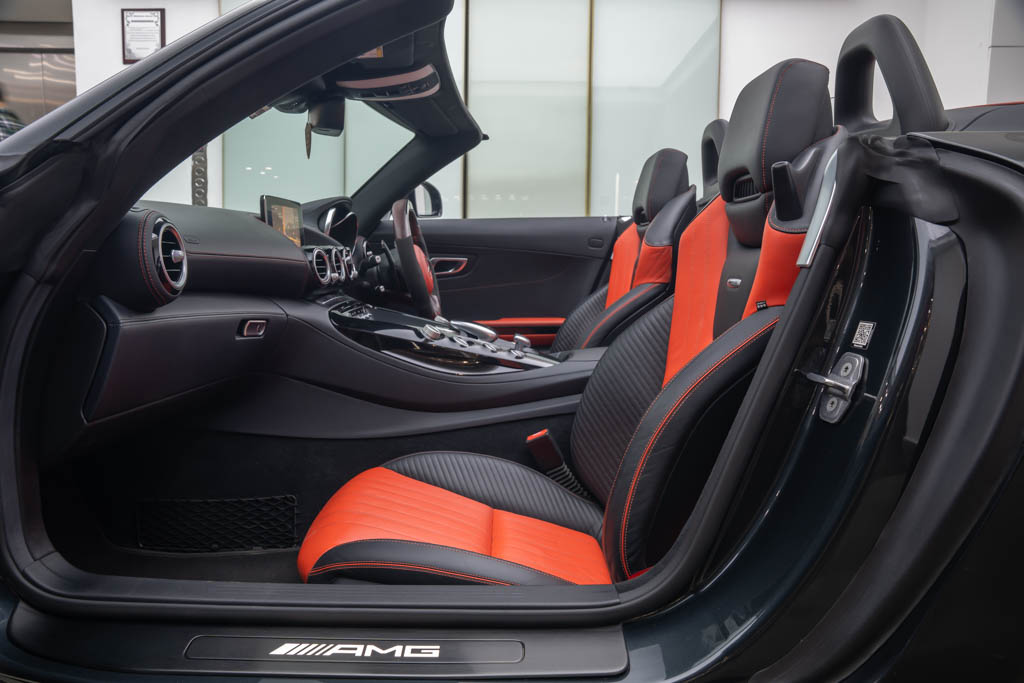 MERCEDES AMG GT Roadster