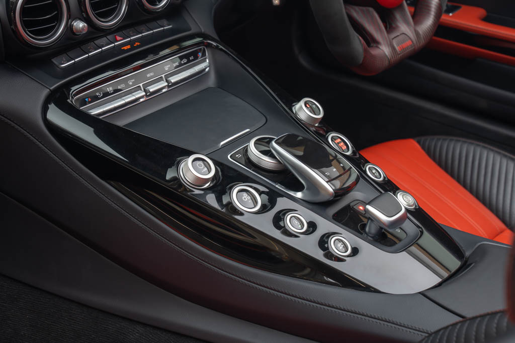 MERCEDES AMG GT Roadster