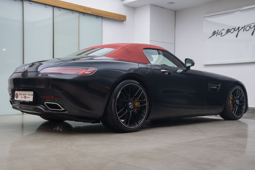 MERCEDES AMG GT Roadster