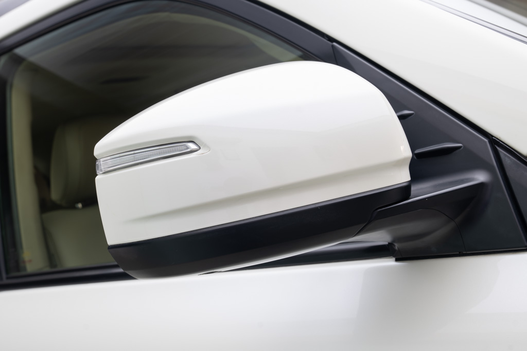 Toyota LC200 Converted LC300