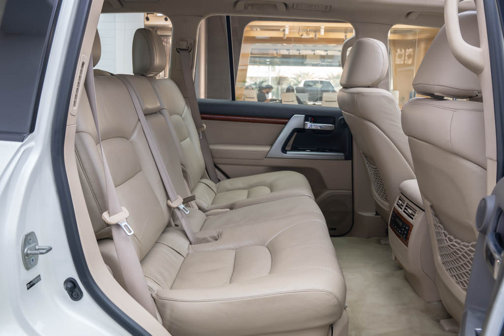 Toyota LC200 Converted LC300