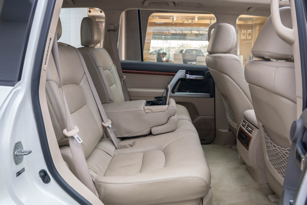 Toyota LC200 Converted LC300