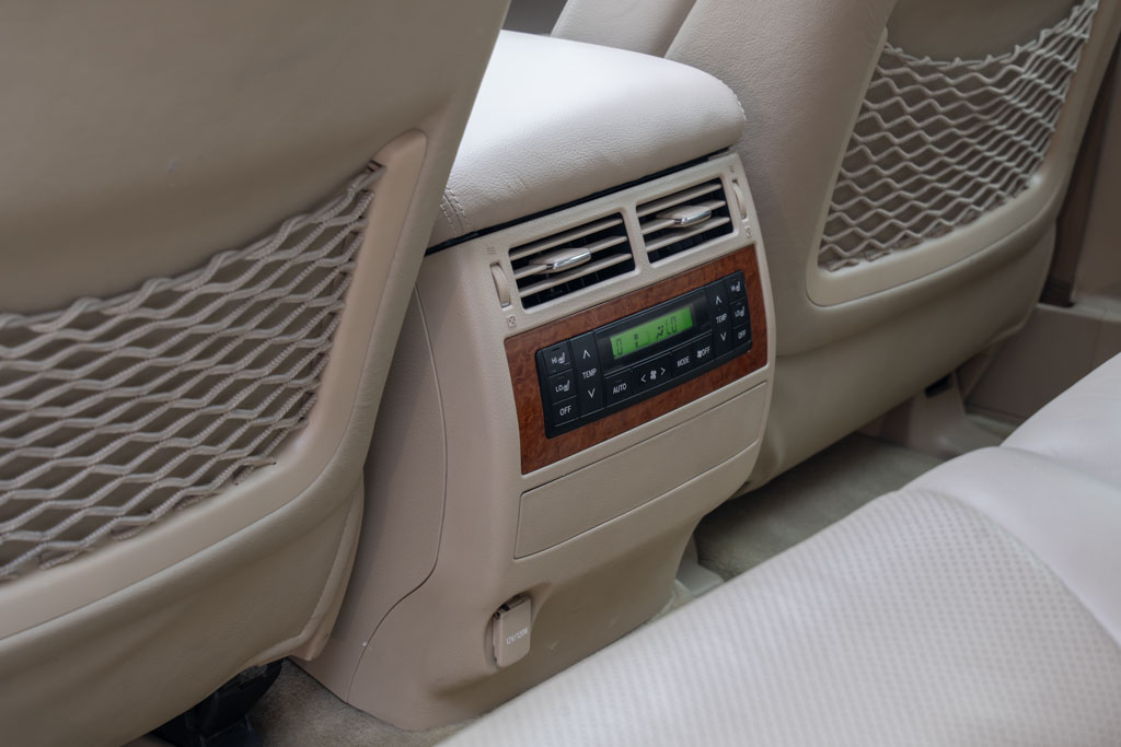 Toyota LC200 Converted LC300