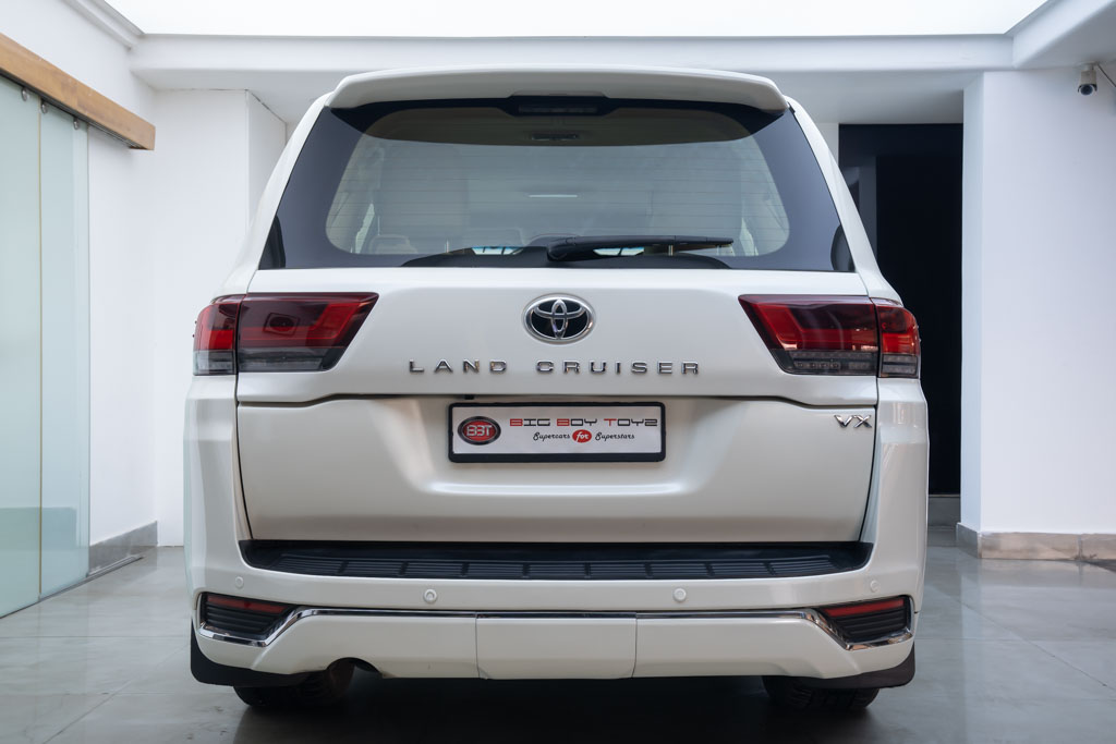 Toyota LC200 Converted LC300