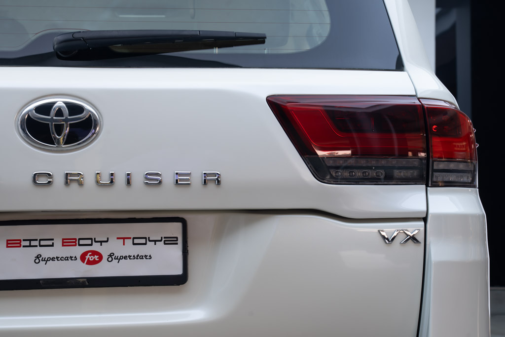 Toyota LC200 Converted LC300