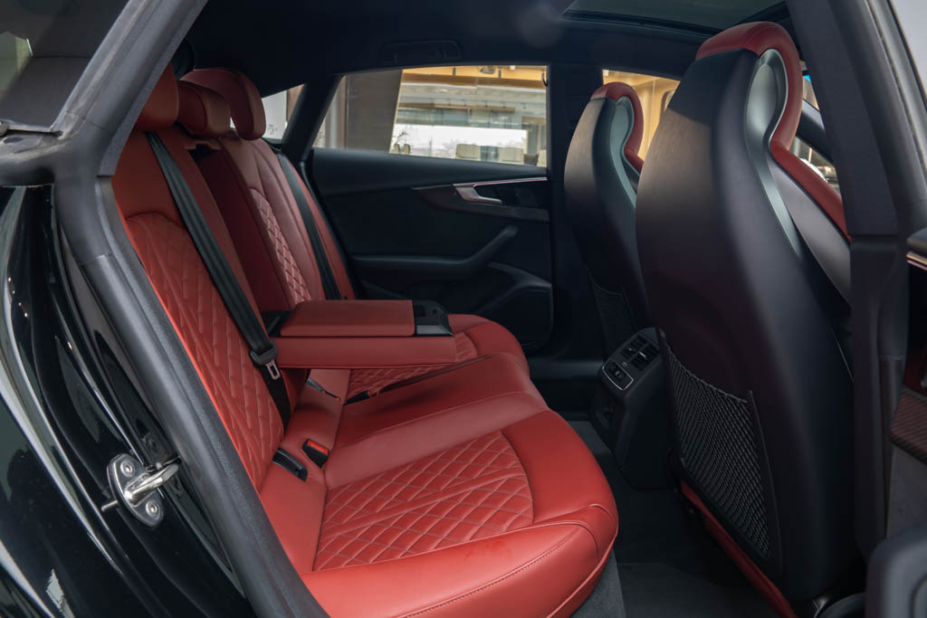 Audi S5 SPORTBACK Platinum Edition 