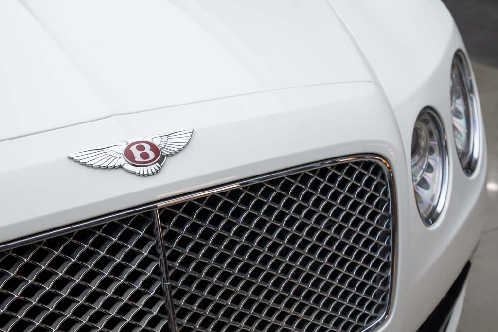 BENTLEY FLYING SPUR V8