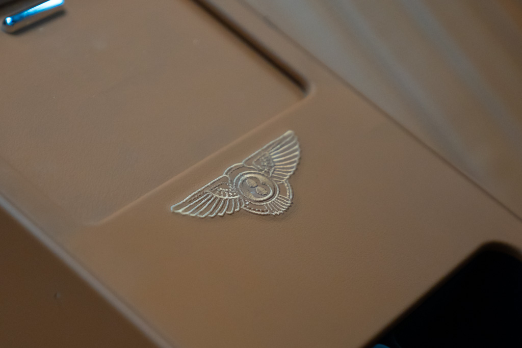 BENTLEY FLYING SPUR V8