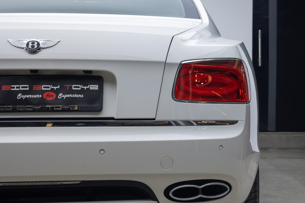 BENTLEY FLYING SPUR V8