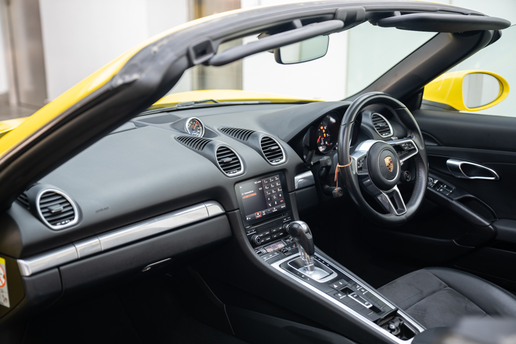 Porsche 718 Boxster