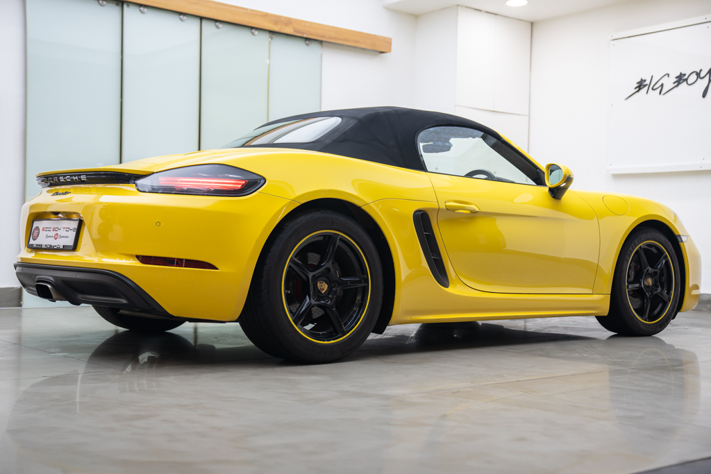 Porsche 718 Boxster