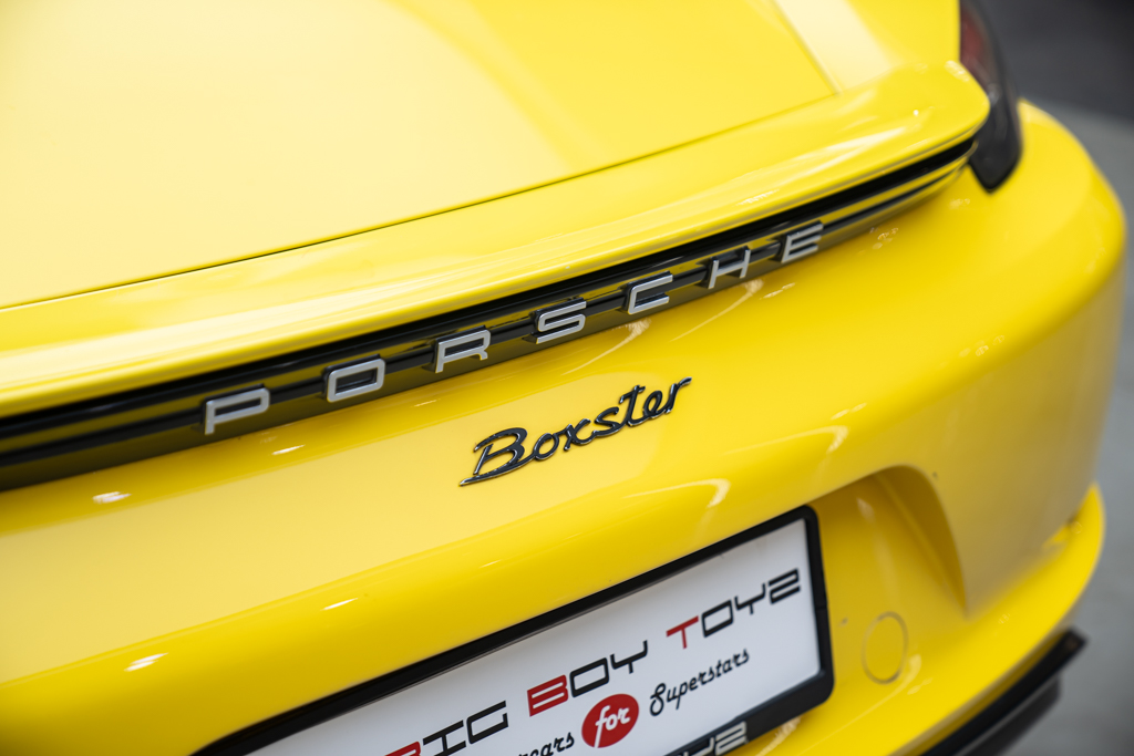 Porsche 718 Boxster