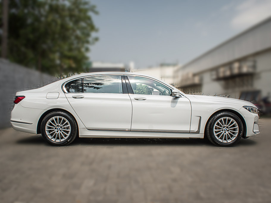 BMW 745le Plug in Hybrid