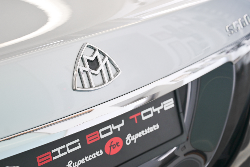 Mercedes Maybach S560