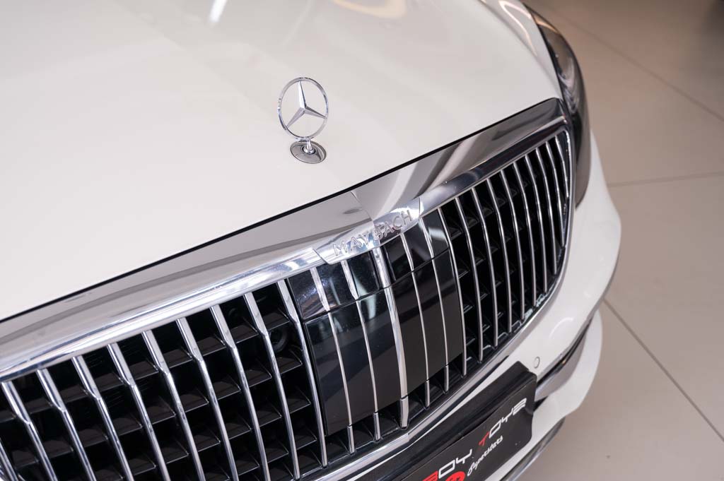 MERCEDES MAYBACH S560