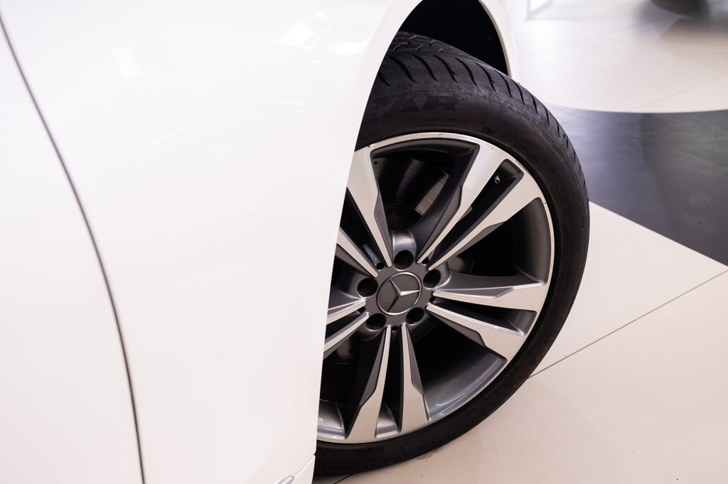 MERCEDES MAYBACH S560