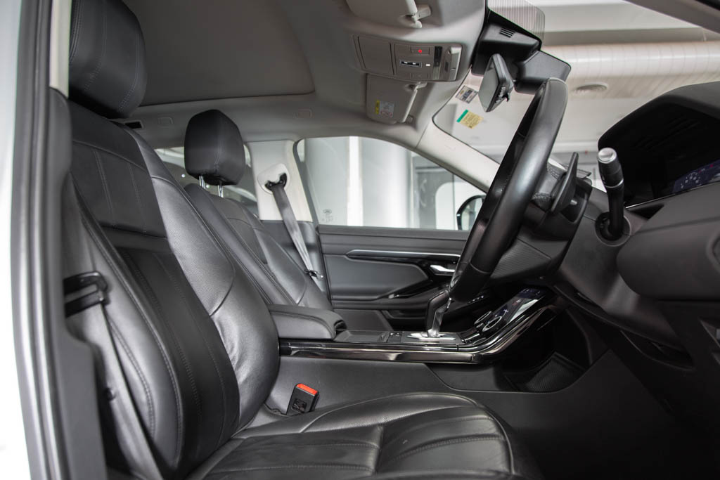 Land Rover Evoque R-Dynamic SE D180