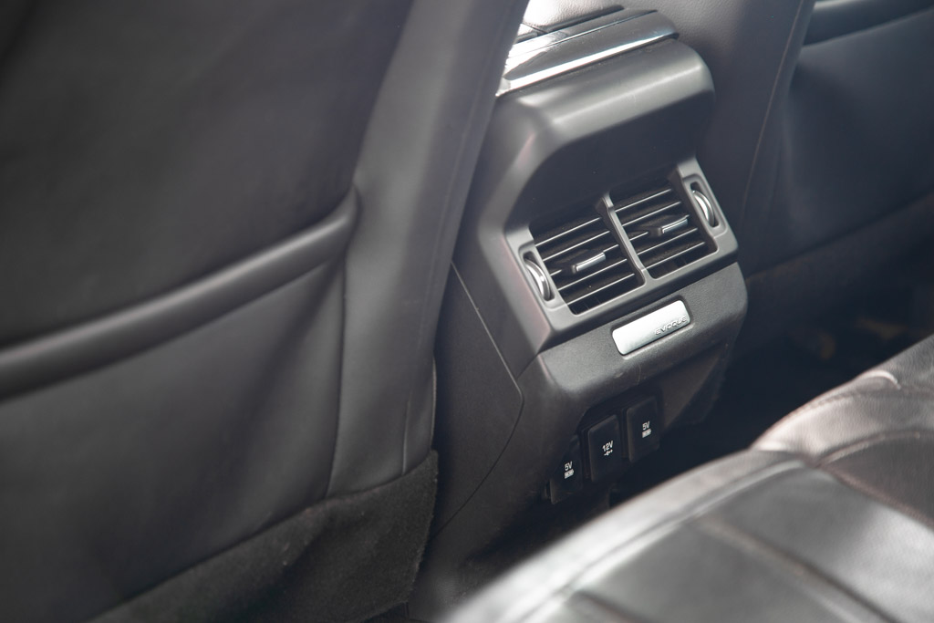 Land Rover Evoque R-Dynamic SE D180