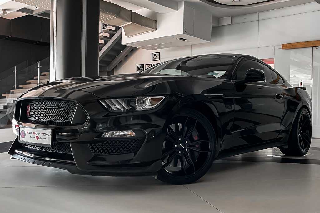 Ford Mustang GT for sale in India, 36000 km Driven Big Boy Toyz
