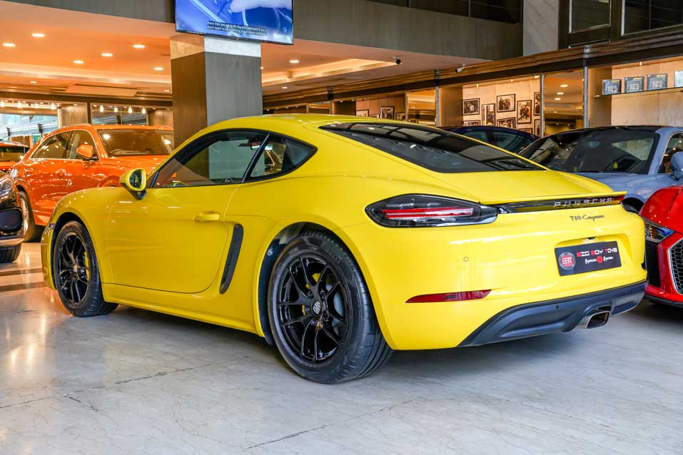 Porsche 718 Cayman