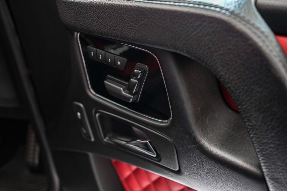 MERCEDES BENZ G63 AMG